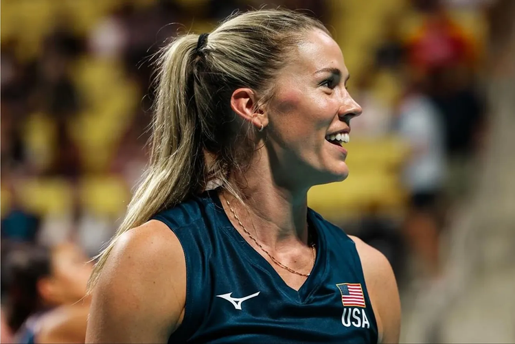 Olympic Medalist and professional volleyball player Annie Drews endorses ZBiotics